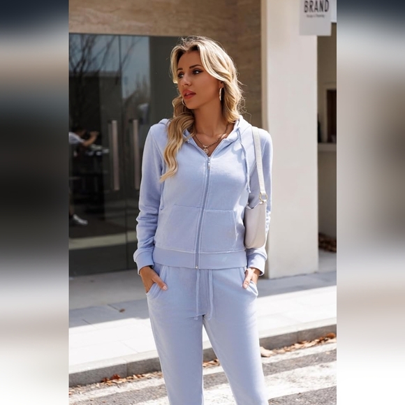 2 piece Tracksuit - Picture 2 of 6